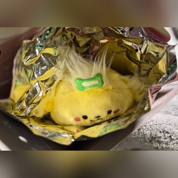 BB3 Collectible Character "Cheese" from Dog & Cat Series #10 - Picture 8 of 16